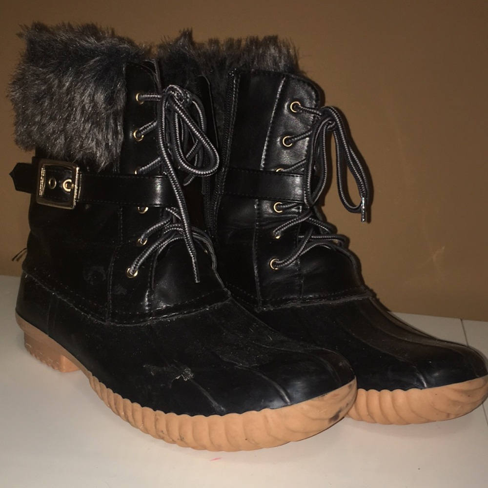 Fur duck boots